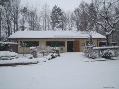 2013-huette-im-schnee-001