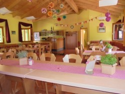 Hütte innen 1